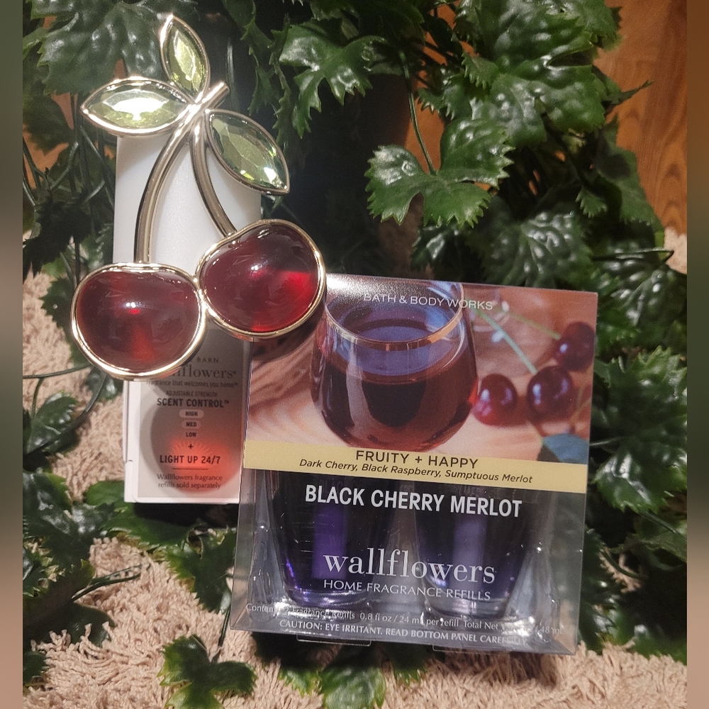 Wallflowers fragrance refills and connector for the refill. BATH & BODY WORKS.